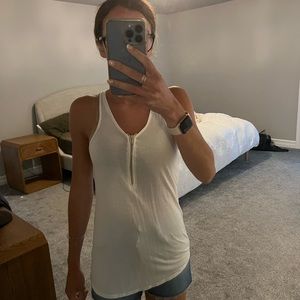 Dynamite zipper tank size xs